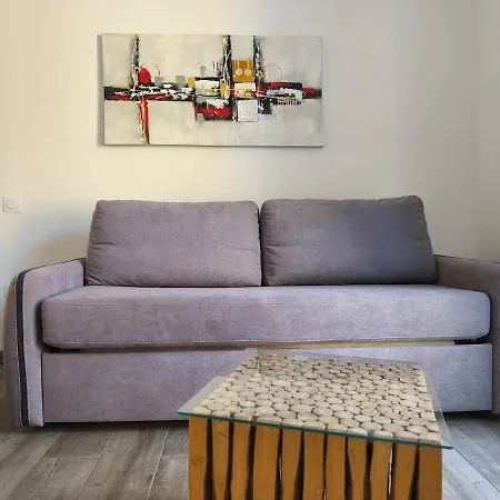 2 A 3 Personnes Climatise Avec Patio *