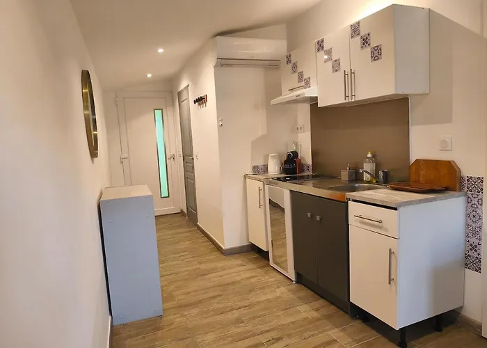 Διαμέρισμα 2 A 3 Personnes Climatise Avec Patio